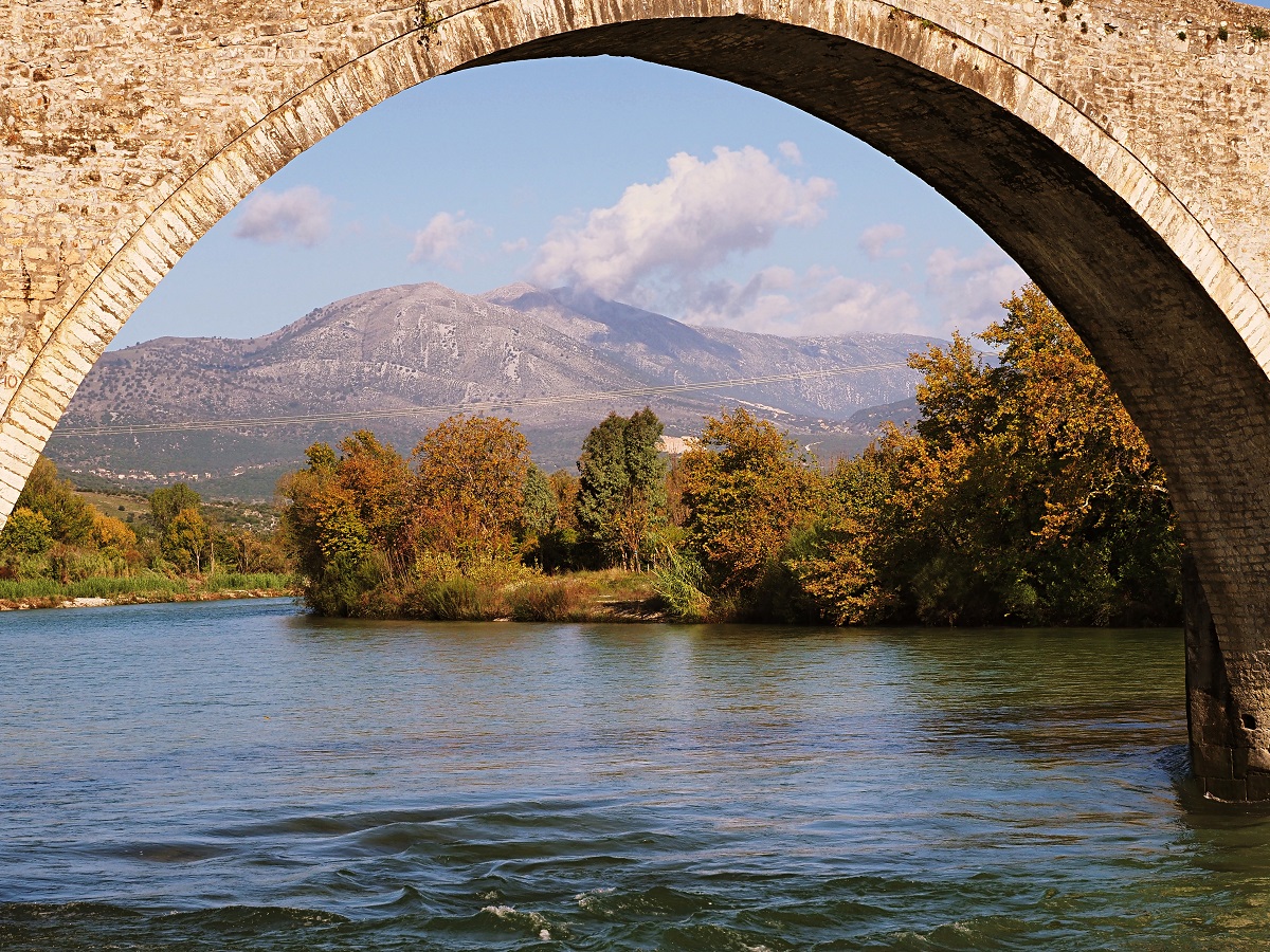 Ταξιδεύοντας Τζουμέρκα απολαμβάνουμε ηπειρώτικη φιλοξενία